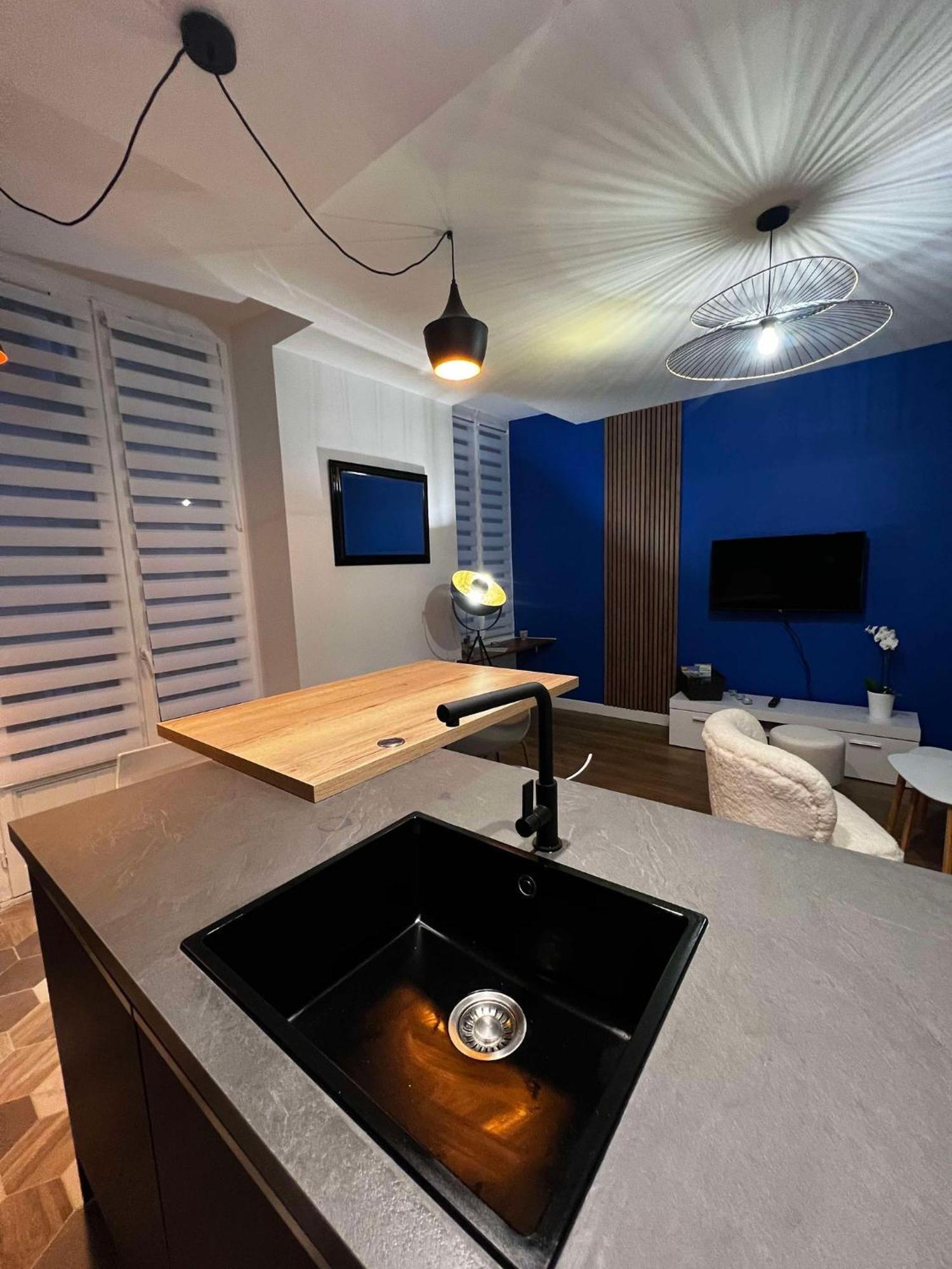 Appartement Le Flamboyant - Wifi - Central - Cosy 艾克斯莱班 外观 照片