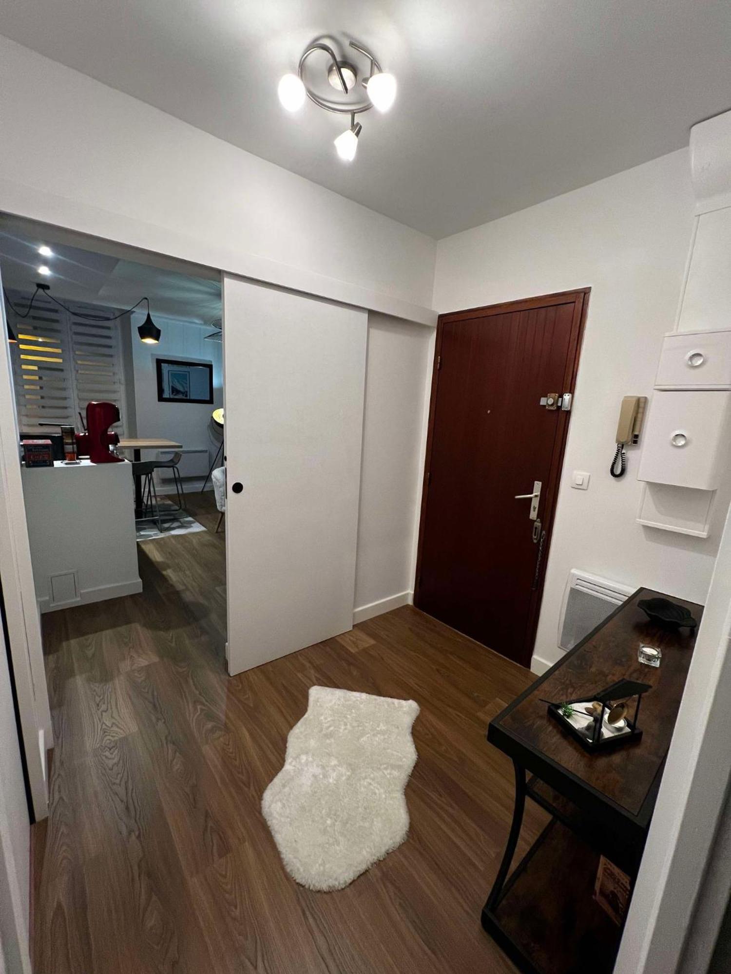 Appartement Le Flamboyant - Wifi - Central - Cosy 艾克斯莱班 外观 照片